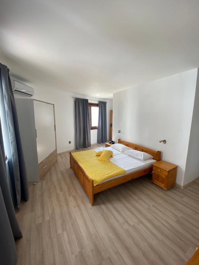 Palma Beach Hotel كرانيفو المظهر الخارجي الصورة