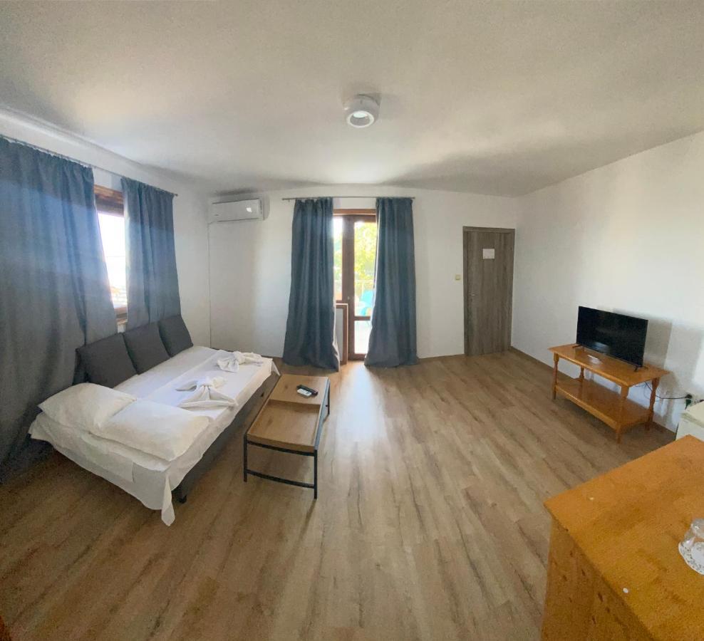 Palma Beach Hotel كرانيفو المظهر الخارجي الصورة
