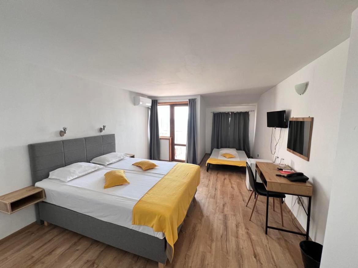 Palma Beach Hotel كرانيفو المظهر الخارجي الصورة