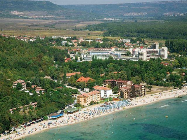 Palma Beach Hotel كرانيفو المظهر الخارجي الصورة
